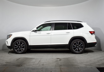 Подержанный автомобиль Volkswagen Atlas 2021 года (8 фото)