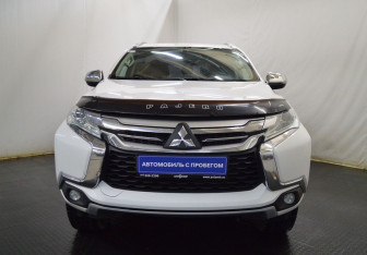 Подержанный автомобиль Mitsubishi Pajero Sport 2020 года (2 фото)