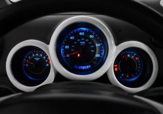 Подержанный автомобиль Honda Element 2003 года (21 фото)