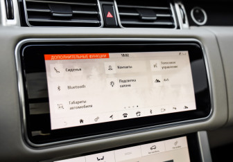 Подержанный автомобиль Land Rover Range Rover 2019 года (16 фото)