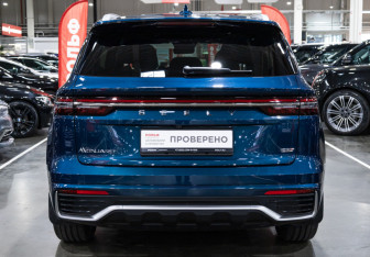 Подержанный автомобиль Geely Monjaro 2023 года (9 фото)