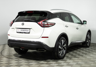 Подержанный автомобиль Nissan Murano Suv 2019 года (5 фото)