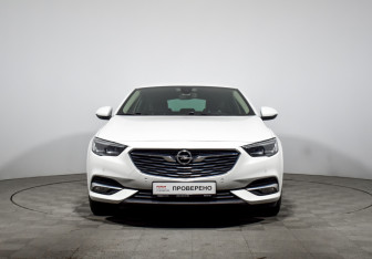 Подержанный автомобиль Opel Insignia Liftback 2018 года (2 фото)