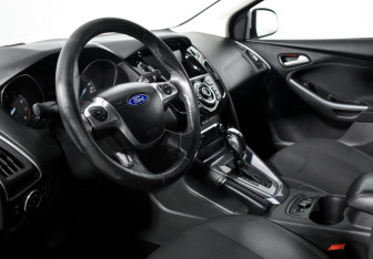 Подержанный автомобиль Ford Focus Wagon 2013 года (9 фото)