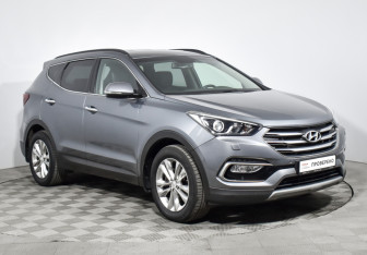 Подержанный автомобиль Hyundai Santa Fe 2017 года (3 фото)