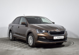 Подержанный автомобиль Skoda Rapid Liftback 2021 года (3 фото)