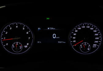 Подержанный автомобиль Hyundai Santa Fe 2023 года (32 фото)