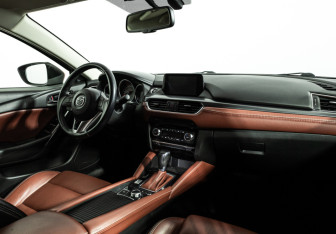 Подержанный автомобиль Mazda 6 Sedan 2015 года (9 фото)