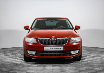 Подержанный автомобиль Skoda Octavia Liftback 2016 года (2 фото)