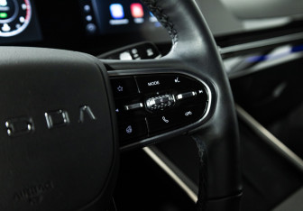 Подержанный автомобиль Omoda C5 2023 года (22 фото)