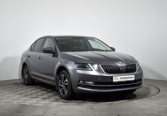 Подержанный автомобиль Skoda Octavia Liftback 2019 года (3 фото)