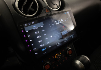 Подержанный автомобиль Nissan Qashqai 2008 года (16 фото)