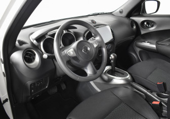 Подержанный автомобиль Nissan Juke 2015 года (9 фото)