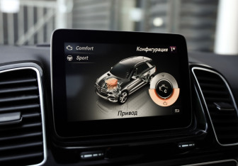 Подержанный автомобиль Mercedes-Benz GLE 2016 года (14 фото)