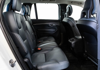 Подержанный автомобиль Volvo XC90 2019 года (25 фото)
