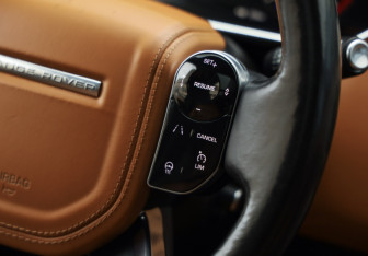 Подержанный автомобиль Land Rover Range Rover 2019 года (14 фото)