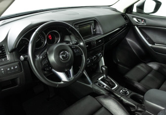 Подержанный автомобиль Mazda CX-5 2014 года (11 фото)