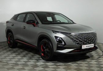 Подержанный автомобиль Omoda C5 2024 года (3 фото)