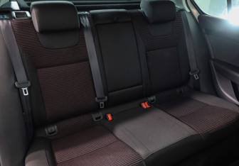 Подержанный автомобиль Skoda Octavia Liftback 2015 года (22 фото)