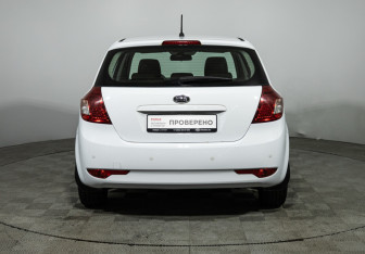 Подержанный автомобиль Kia Ceed Hatchback 2011 года (6 фото)
