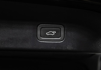 Подержанный автомобиль Land Rover Range Rover Sport 2012 года (19 фото)