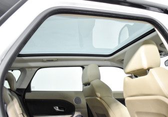 Подержанный автомобиль Land Rover Range Rover Evoque 2012 года (21 фото)