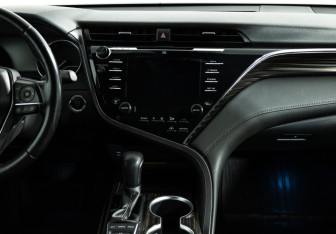 Подержанный автомобиль Toyota Camry Sedan 2020 года (14 фото)