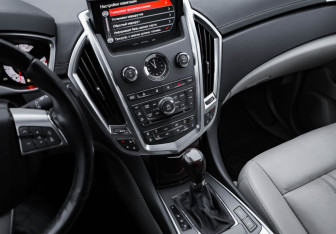 Подержанный автомобиль Cadillac SRX 2012 года (23 фото)