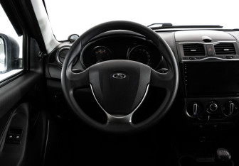 Подержанный автомобиль LADA (ВАЗ) Granta Sedan 2021 года (11 фото)