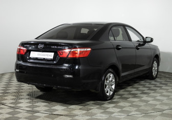 Подержанный автомобиль Lifan Solano 2017 года (5 фото)