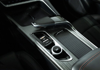 Подержанный автомобиль Changan UNI-T 2023 года (18 фото)