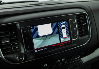 Подержанный автомобиль Citroen SpaceTourer 2017 года (17 фото)