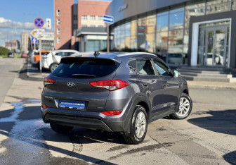 Подержанный автомобиль Hyundai Tucson 2017 года (6 фото)