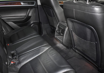 Подержанный автомобиль Volkswagen Touareg 2013 года (14 фото)