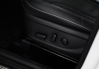 Подержанный автомобиль Hyundai Santa Fe 2023 года (23 фото)