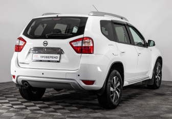Подержанный автомобиль Nissan Terrano 2020 года (5 фото)