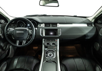 Подержанный автомобиль Land Rover Range Rover Evoque 2015 года (13 фото)
