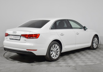 Подержанный автомобиль Audi A4 Sedan 2016 года (5 фото)