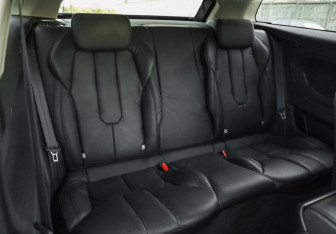 Подержанный автомобиль Land Rover Range Rover Evoque 2012 года (29 фото)