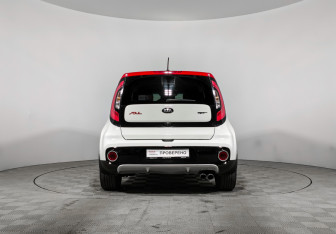 Подержанный автомобиль Kia Soul 2017 года (6 фото)