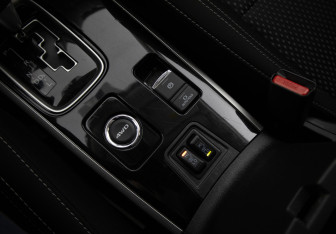 Подержанный автомобиль Mitsubishi Outlander 2019 года (13 фото)