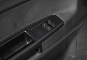 Подержанный автомобиль Volkswagen Polo Hatchback 2002 года (10 фото)