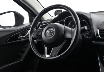 Подержанный автомобиль Mazda 3 Sedan 2014 года (14 фото)