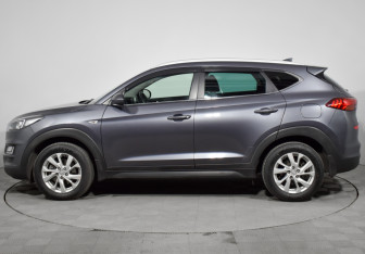 Подержанный автомобиль Hyundai Tucson 2019 года (8 фото)
