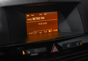 Подержанный автомобиль Opel Astra Hatchback 2008 года (13 фото)