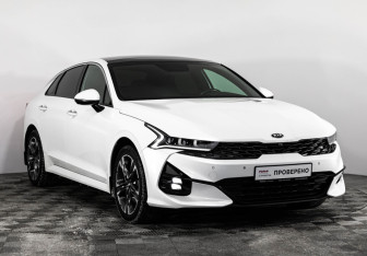 Подержанный автомобиль Kia K5 2020 года (5 фото)