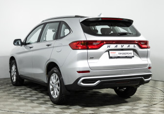 Подержанный автомобиль Haval M6 2023 года (7 фото)