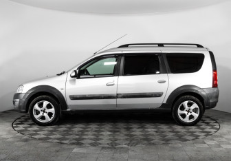 Подержанный автомобиль LADA (ВАЗ) Largus Wagon 2018 года (8 фото)