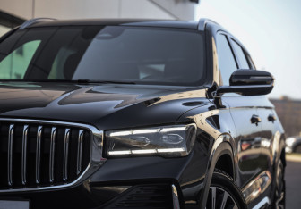 Подержанный автомобиль Geely Monjaro 2025 года (2 фото)