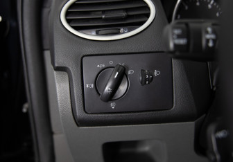 Подержанный автомобиль Ford Focus Hatchback 2010 года (16 фото)